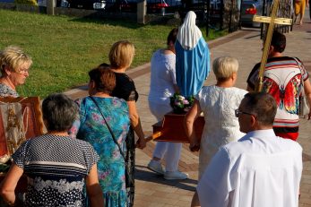 Uroczysta Msza św. pod przewodnictwem ks. Bpa Krzysztofa Chudzio – Peregrynacja Obrazu Najświętszego Serca Pana Jezusa (przywitanie)