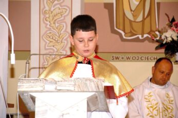 Podziękowanie dla członków Rady Parafialnej kończących swoją kadencję oraz wręczenie nominacji dla nowych członków Rady