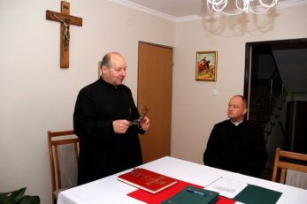 Podziękowanie dla członków Rady Parafialnej kończących swoją kadencję oraz wręczenie nominacji dla nowych członków Rady