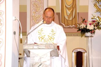 Podziękowanie dla członków Rady Parafialnej kończących swoją kadencję oraz wręczenie nominacji dla nowych członków Rady