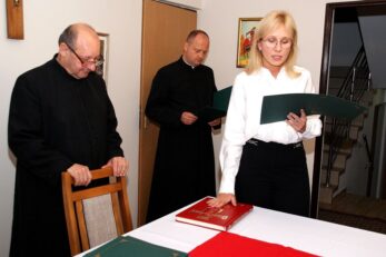 Podziękowanie dla członków Rady Parafialnej kończących swoją kadencję oraz wręczenie nominacji dla nowych członków Rady