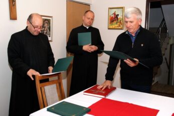 Podziękowanie dla członków Rady Parafialnej kończących swoją kadencję oraz wręczenie nominacji dla nowych członków Rady