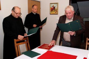 Podziękowanie dla członków Rady Parafialnej kończących swoją kadencję oraz wręczenie nominacji dla nowych członków Rady
