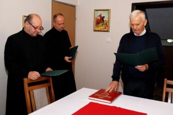 Podziękowanie dla członków Rady Parafialnej kończących swoją kadencję oraz wręczenie nominacji dla nowych członków Rady