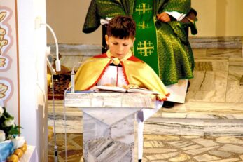 Poświęcenie sukienek i peleryn Dziewczęcej Służby Maryjnej