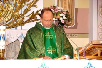Poświęcenie sukienek i peleryn Dziewczęcej Służby Maryjnej
